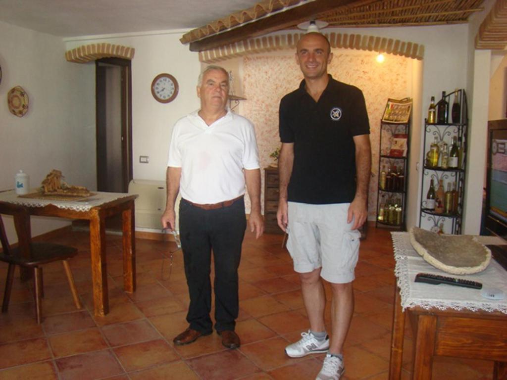 Agriturismo B&B Domo De Resteblas Беркідда Екстер'єр фото