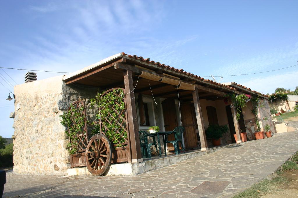 Agriturismo B&B Domo De Resteblas Беркідда Екстер'єр фото